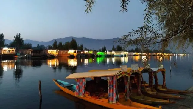 Dal Lake